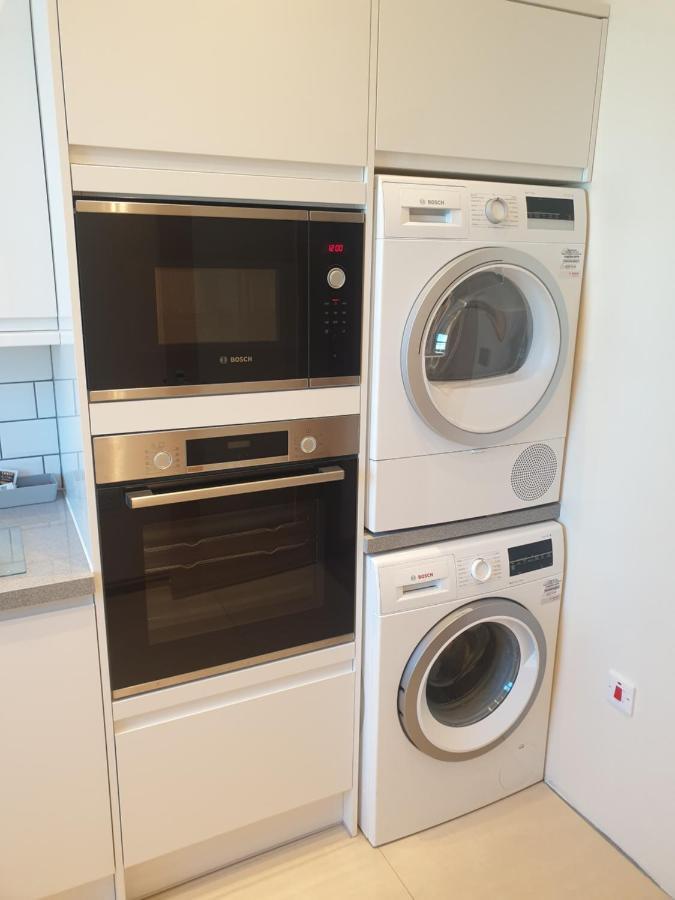 London Luxury Spacious 2 Bedroom Apartment 4 Mins From Ilford Stn. Free Parking Exteriér fotografie